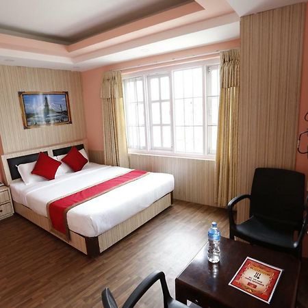Airport Hotel Kathmandu Exterior photo