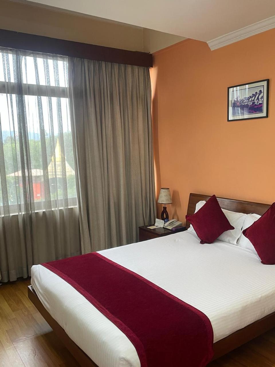 Airport Hotel Kathmandu Exterior photo