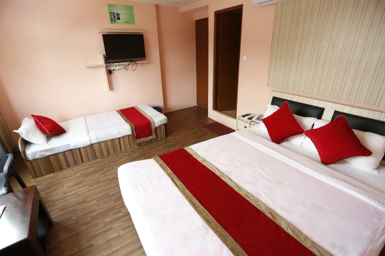 Airport Hotel Kathmandu Exterior photo
